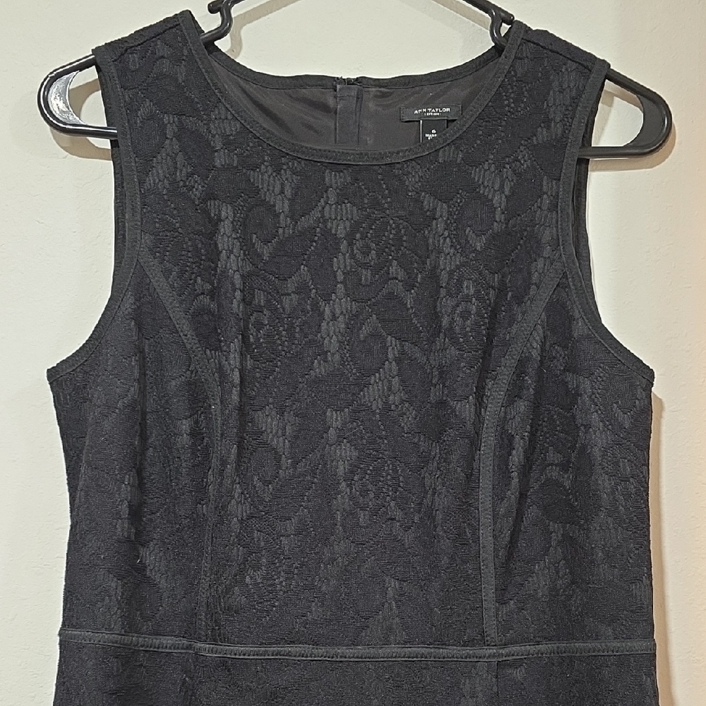 Black Lace Sleeveless Dress